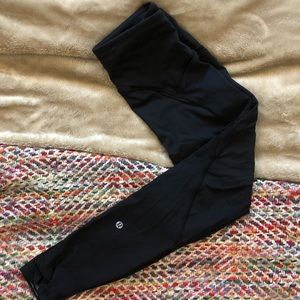 Lululemon Leggings Mesh Paneling on Side